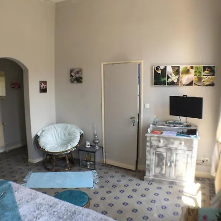 Domaine Du Griffon Bed & Breakfast *